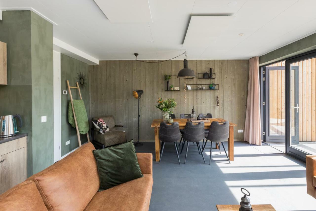 Welcome In - Vakantiehuis 6 En 12 Personen, Vroondijk In Vrouwenpolder Luaran gambar